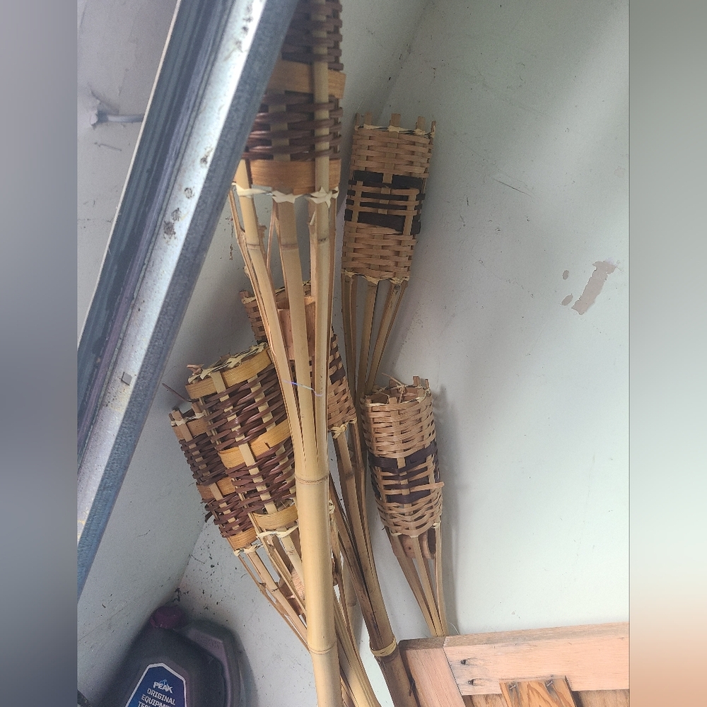 Set of 6 Tiki Torches